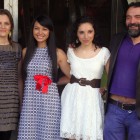 Isabel de Ocampo, Cindy Díaz, Ari Saavedra y Chema de La peña en la presentación de Evelyn