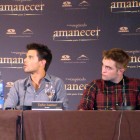 Kristen Stewart, Taylor Lautner, y Robert Pattinson en la rueda de prensa Amanecer parte 2