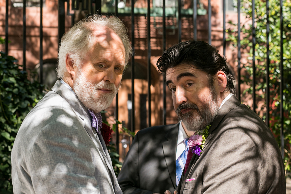John Lithgow y Alfred Molina en El amor es extraño