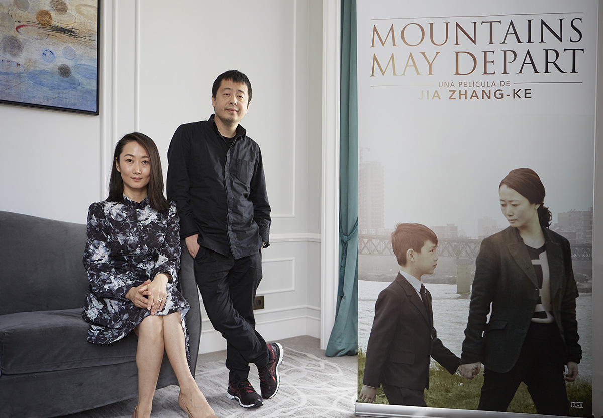 Tao Zhao y Jia Zhang Ke en la presentación de Más allá de las montañas en el 63 Festival de San Sebastián