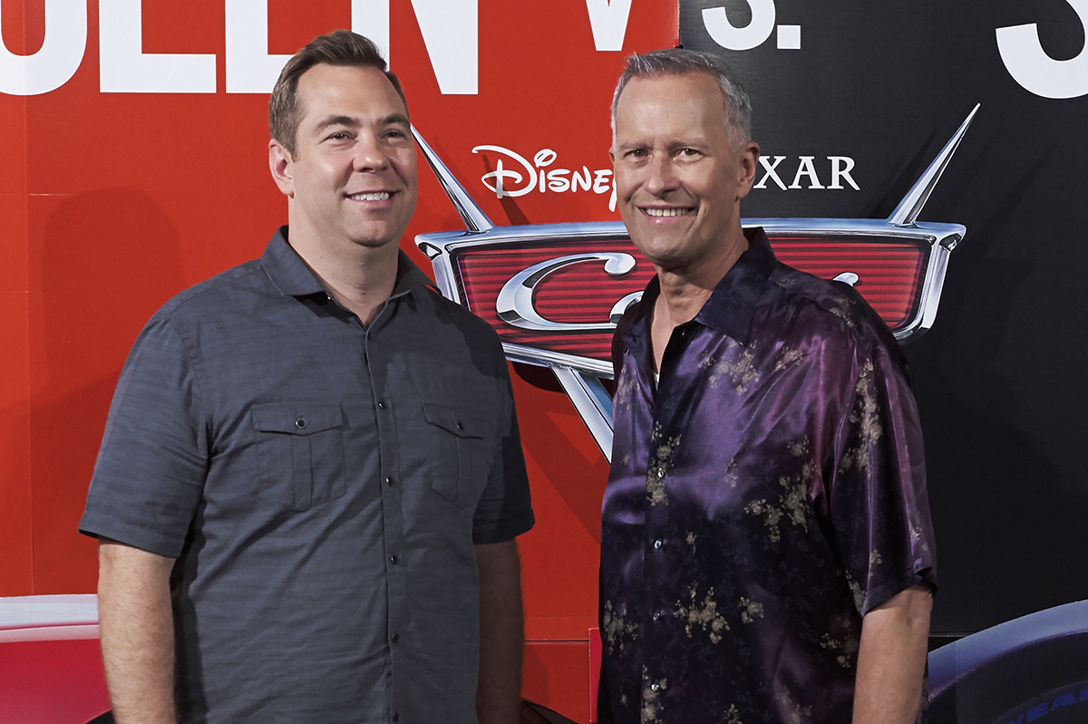 Brian Fee y Kevin Reher en la presentación de Cars 3